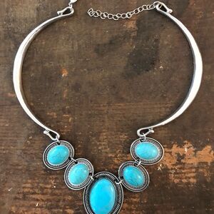 Silvertone Necklace with Turquoise Colored Accents
